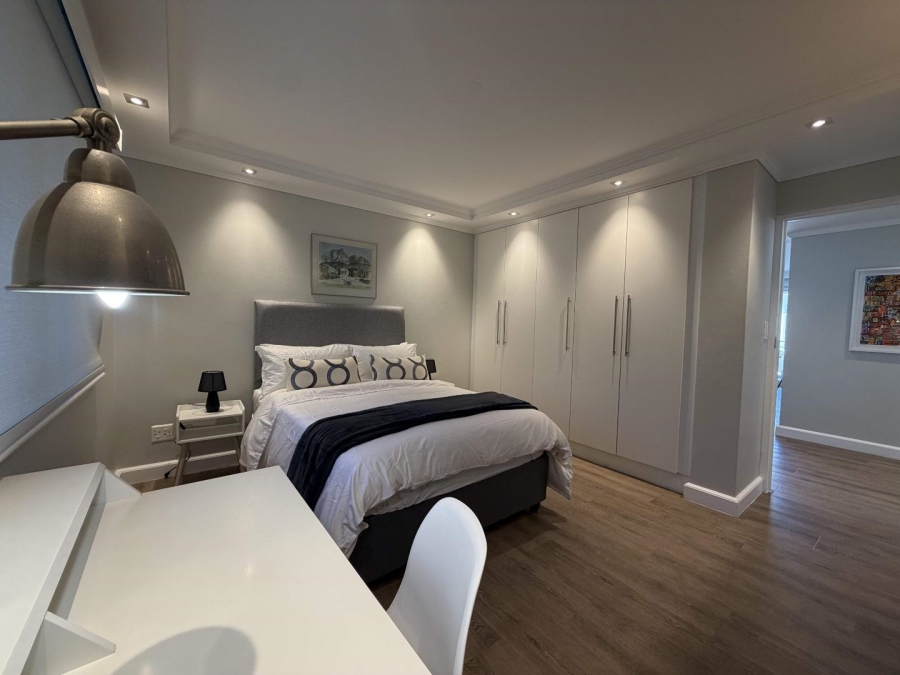 To Let 3 Bedroom Property for Rent in Sea Point Western Cape